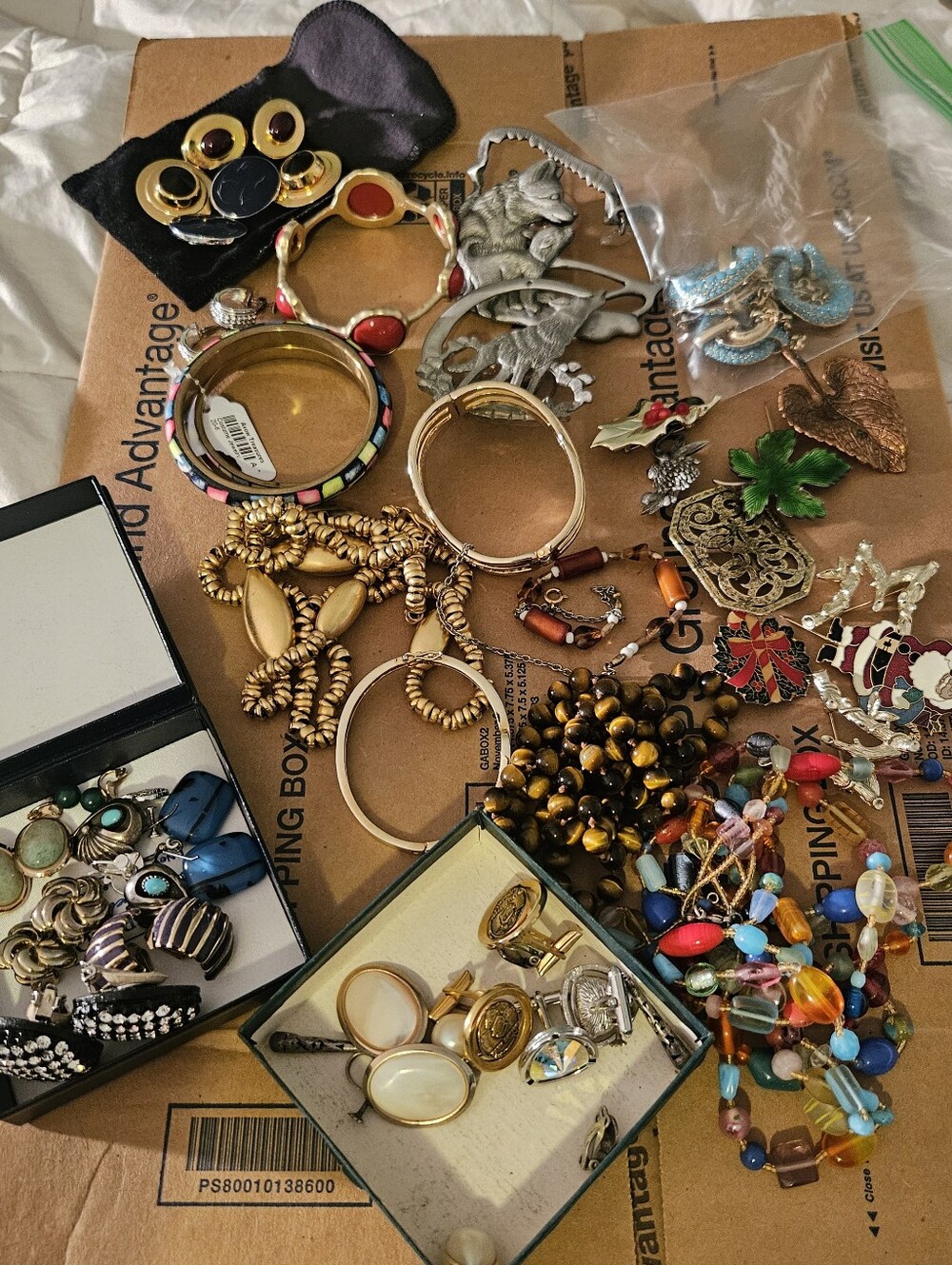JEWELRY DRAWER, 38 PIECES, Costume Jewelry Lot